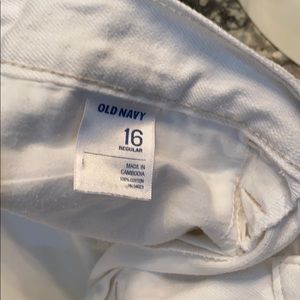 White Old Navy Jeans 16